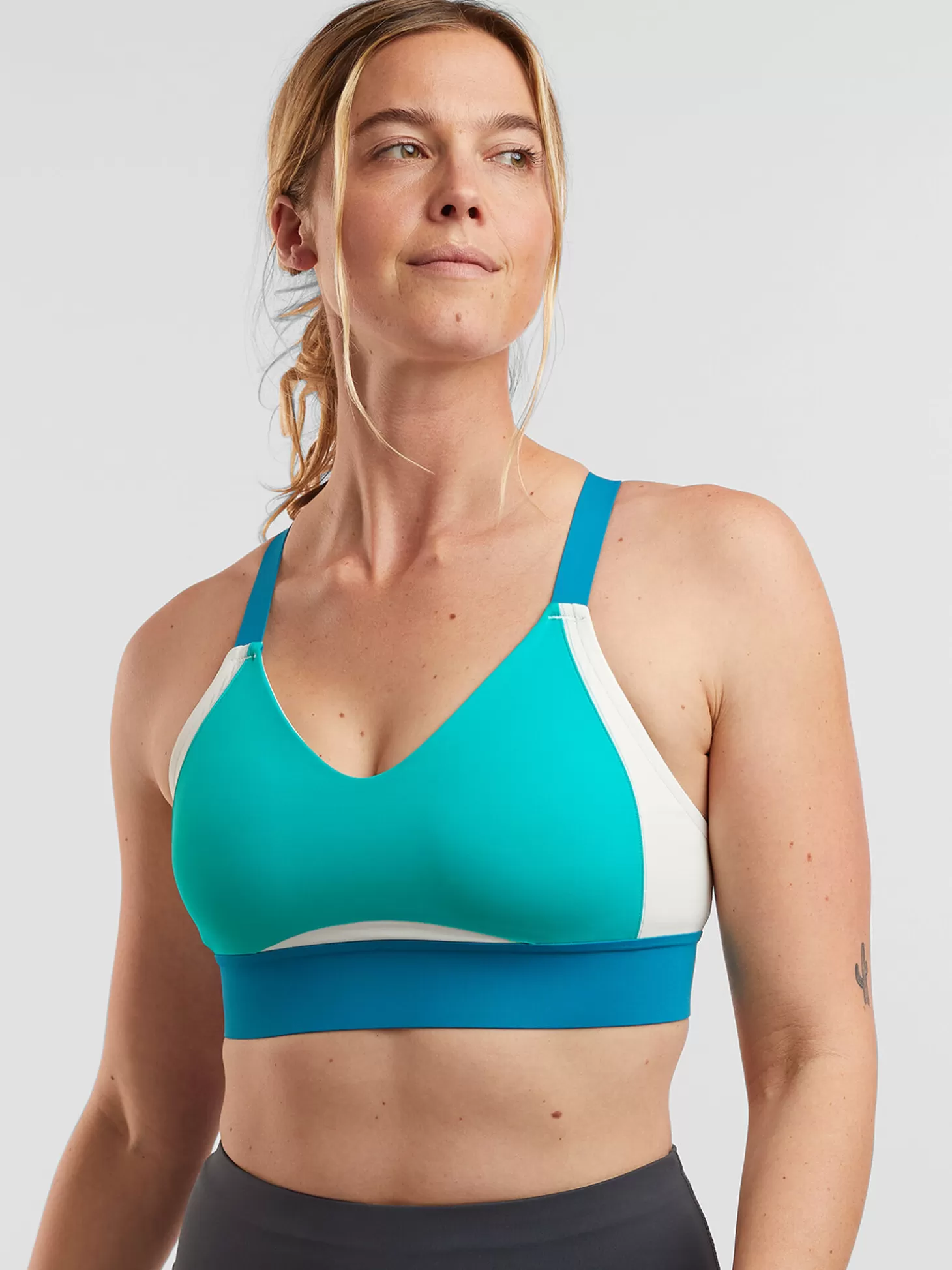 Goldilocked Strappy Sports Bra>Title Nine Sale