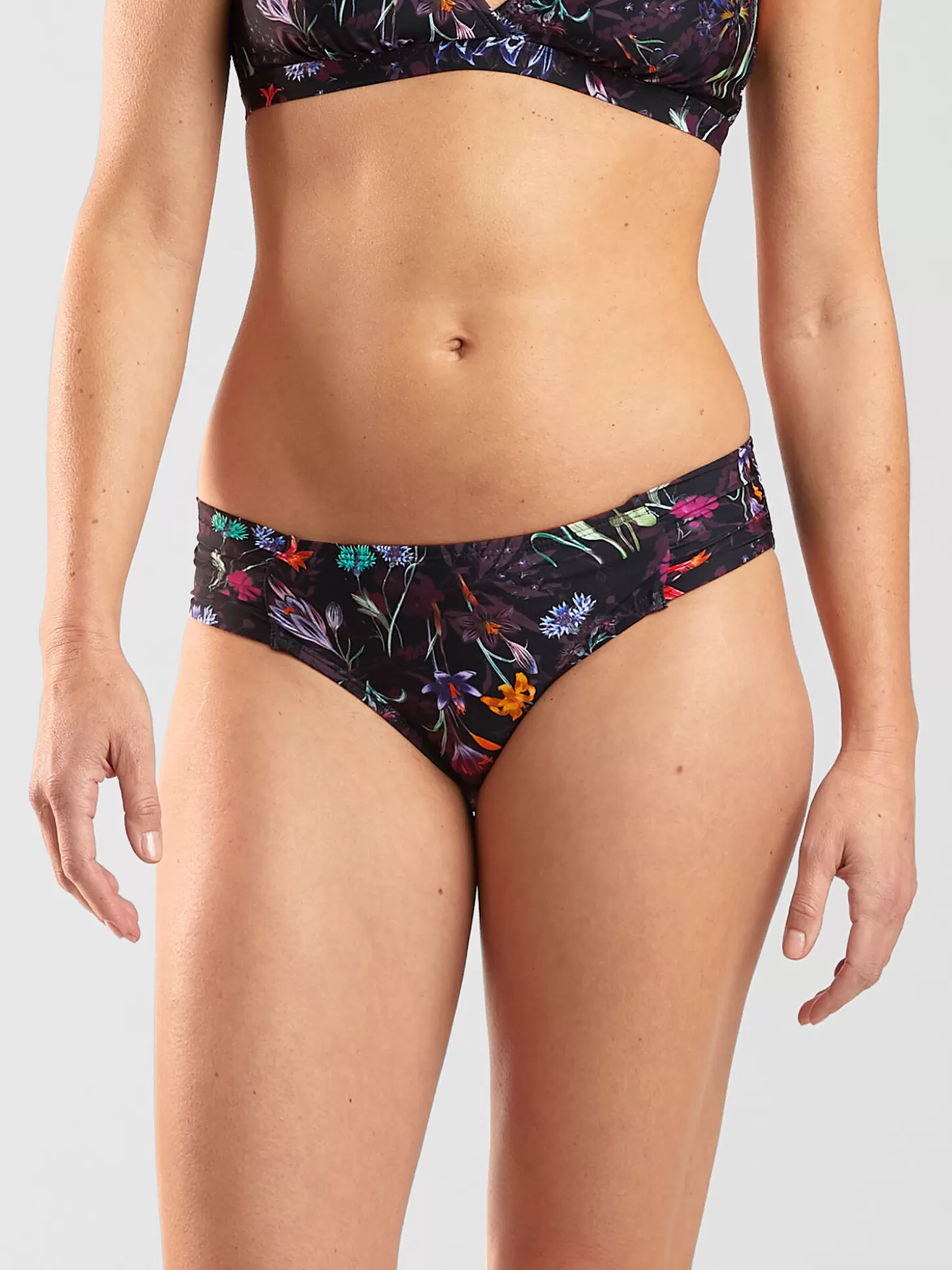 Holy Grail Bikini Bottom - Midnight Garden>Title Nine Store