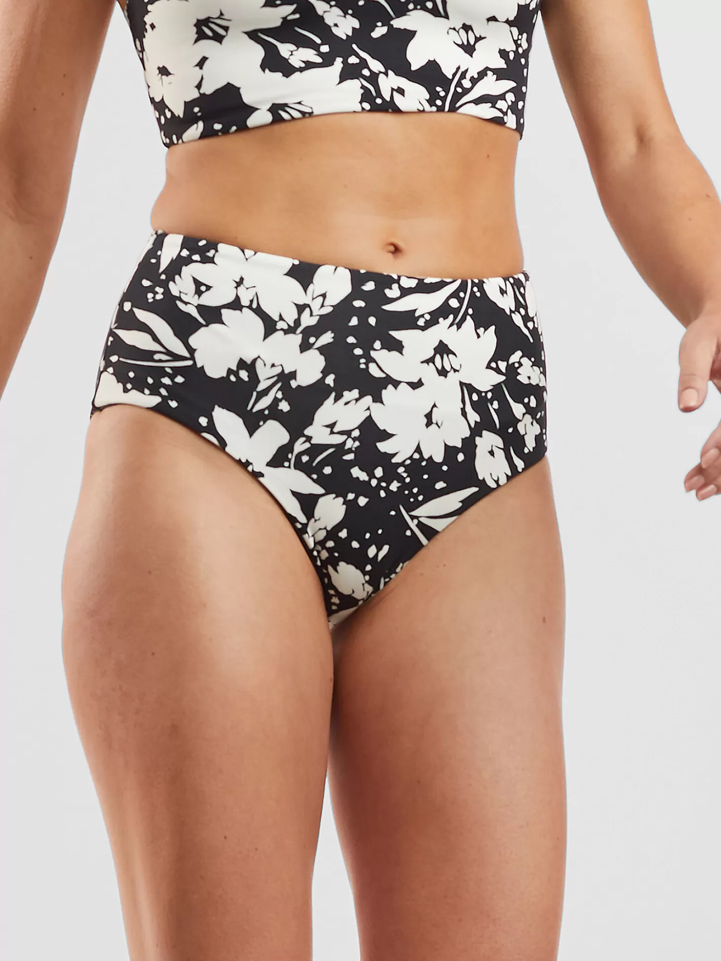 Two-Fer Reversible Bikini Bottom - Leilani Print>Title Nine Hot